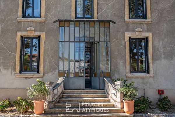 Grande maison bourgeoise rénovée avec jardin et piscine en centre ville