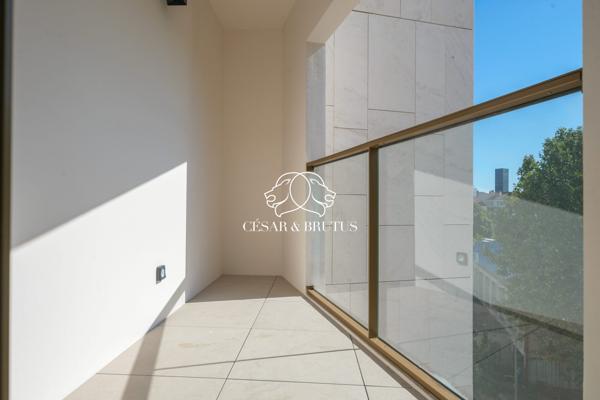 Lyon 7 -Appartement de 102,74 m² – 3 chamnbres – terrasses – garage