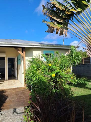 Maison à vendre 3 pièces SAINTE ANNE (971)