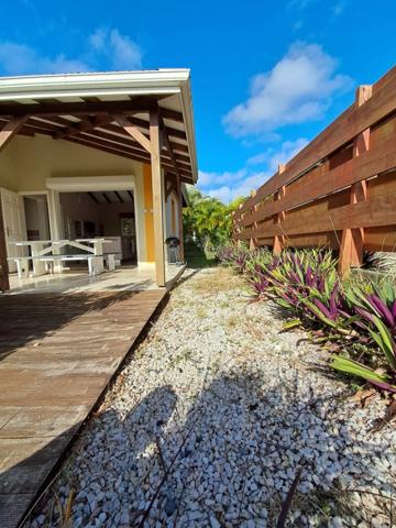 Maison à vendre 3 pièces SAINTE ANNE (971)