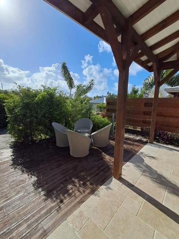 Maison à vendre 3 pièces SAINTE ANNE (971)