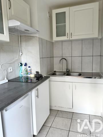 Location studio 26 m² Paris 19