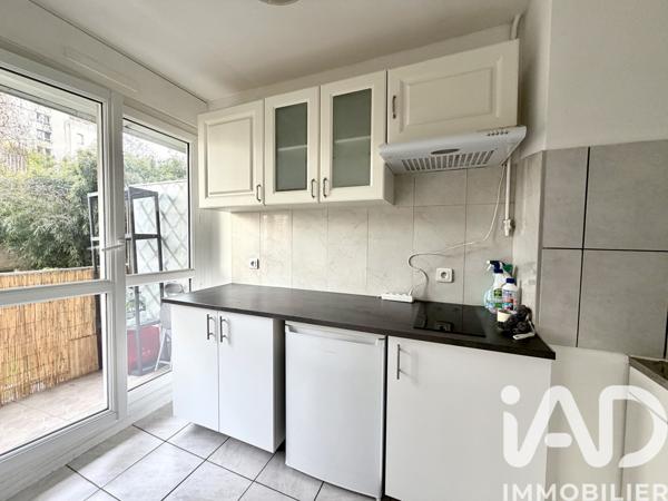 Location studio 26 m² Paris 19