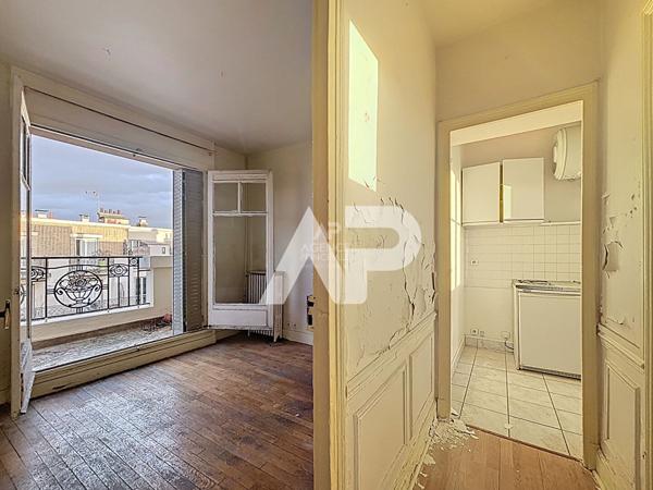 Aux portes de Paris Dernier étage avec ascenseur €253 000 ** - Référence 162054