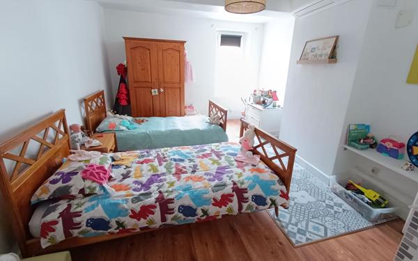 Maison à vendre    5 pièces •  Coursan