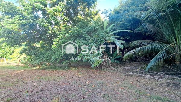 terrain vue mer sur le Marigot