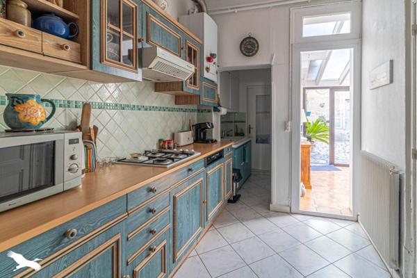 Appartement à vendre |                                       Bordeaux |                                        3 pièces  |  79 m²