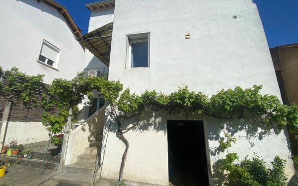 Maison à vendre    4 pièces •  Moissac