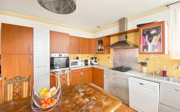 Maison à vendre    4 pièces •  Moissac