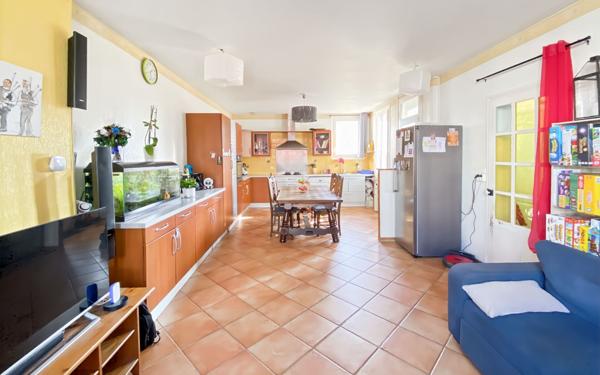 Maison à vendre    4 pièces •  Moissac