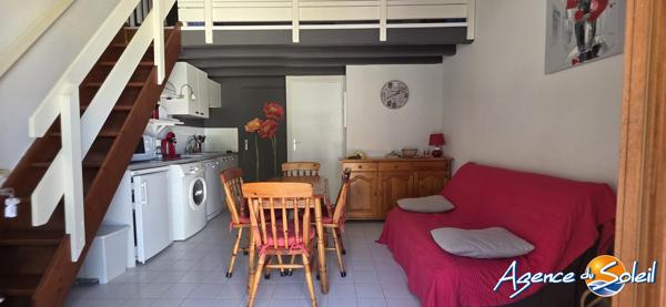 Maison à Saint-Pierre-la-Mer PAVILLON T2 MEZZANINE AVEC BELLE TERRASSE