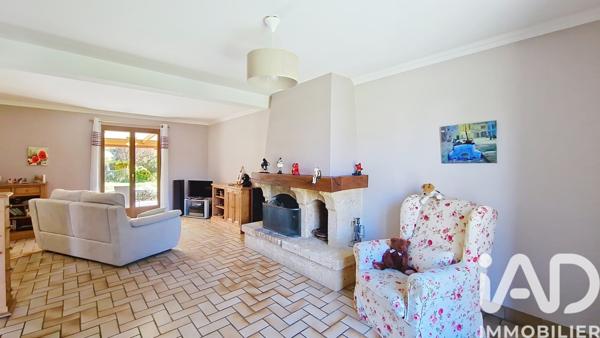 Maison à vendre 6 pièces 118 m² Saint-Fargeau-Ponthierry