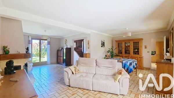 Maison à vendre 6 pièces 118 m² Saint-Fargeau-Ponthierry