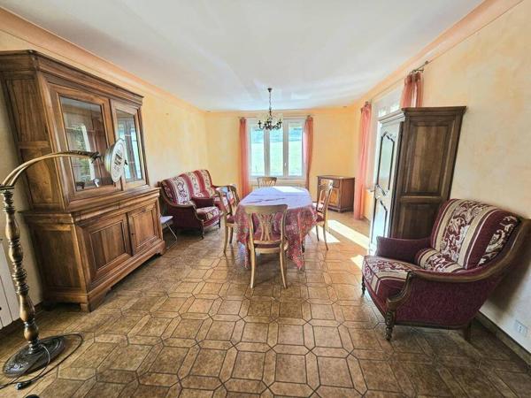 ST BONNET LE COURREAU - MAISON AVEC JARDIN