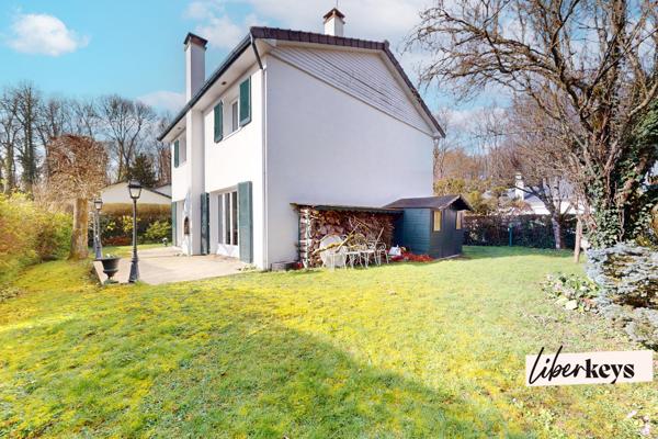 Maison familiale, 7 pièces à Longpont sur Orge  (Lotissement du Pré Fleury)