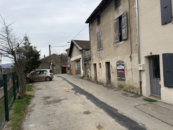 Maison à vendre 12 pièces SAINT VALLIER (26)