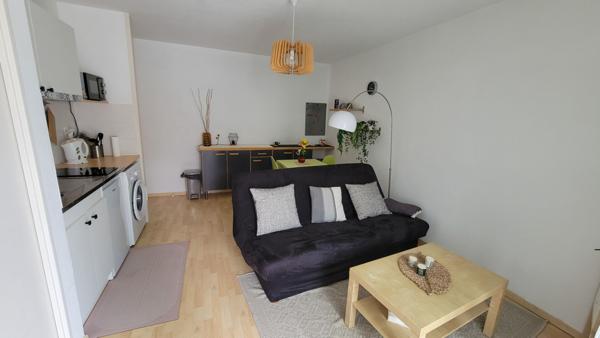 PAU - Appartement T1bis de 32.11 m2 avec balcon et parking sous-sol