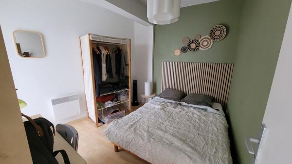 PAU - Appartement T1bis de 32.11 m2 avec balcon et parking sous-sol