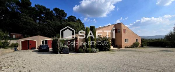 Maison provençale avec studio indépendant - garage- atelier - de grands bureaux indépendants -piscine