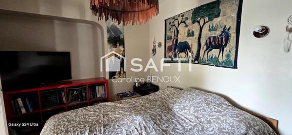 Maison provençale avec studio indépendant - garage- atelier - de grands bureaux indépendants -piscine