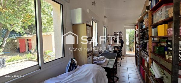 Maison provençale avec studio indépendant - garage- atelier - de grands bureaux indépendants -piscine