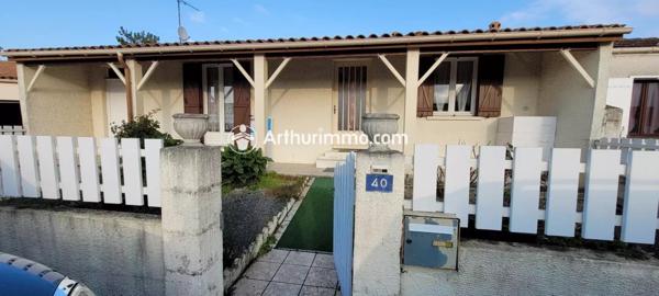 Location Maison 4 pièces 74 m2 à Saint-Jean-d'Angély