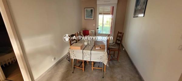 Location Maison 4 pièces 74 m2 à Saint-Jean-d'Angély