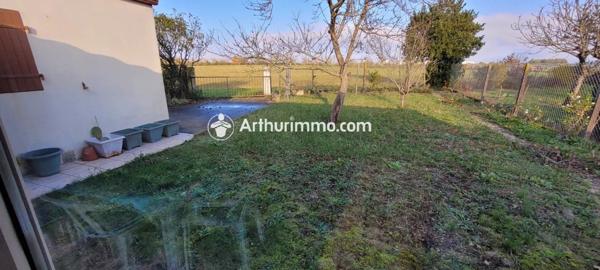 Location Maison 4 pièces 74 m2 à Saint-Jean-d'Angély