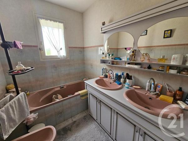 Maison à vendre  4 pièces - 106 m2 CHATELLERAULT - 86