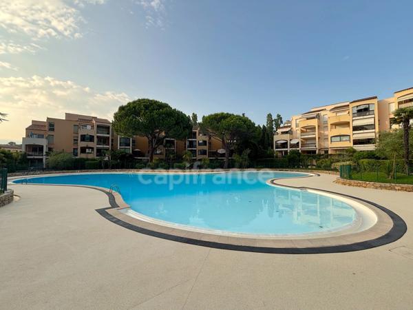 Appartement à vendre 2 pièces MOUGINS (06)