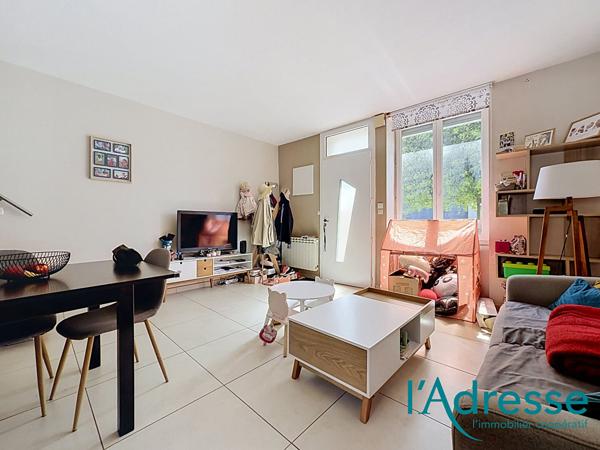 Maison de ville à vendre Ernée centre-ville 76 m², terrasse