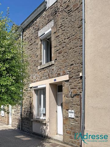Maison de ville à vendre Ernée centre-ville 76 m², terrasse