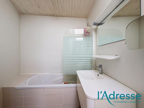 Maison de ville à vendre Ernée centre-ville 76 m², terrasse