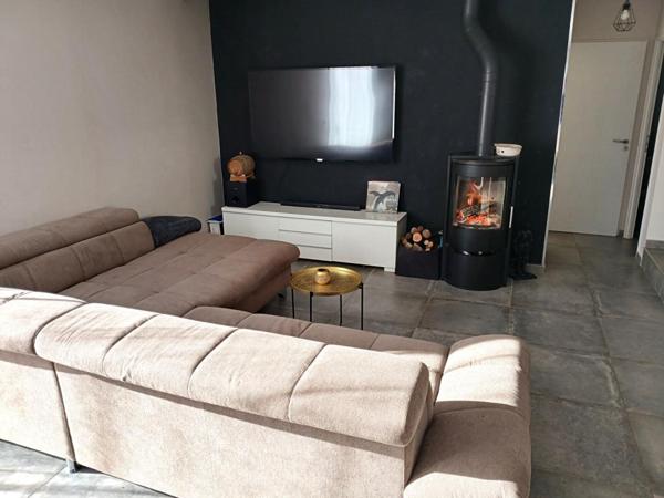 Villa T5 de 120 m2 avec garage et piscine sur terrain 841m² - GAREOULT