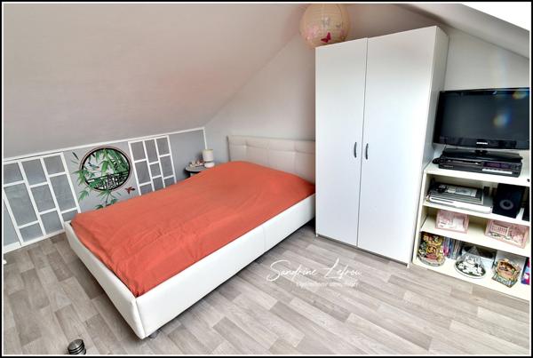 Maison sur sous-sol total - 6 pièces - 4 chambres - 100m2 habitables sur 1225m2 terrain  - DPE D