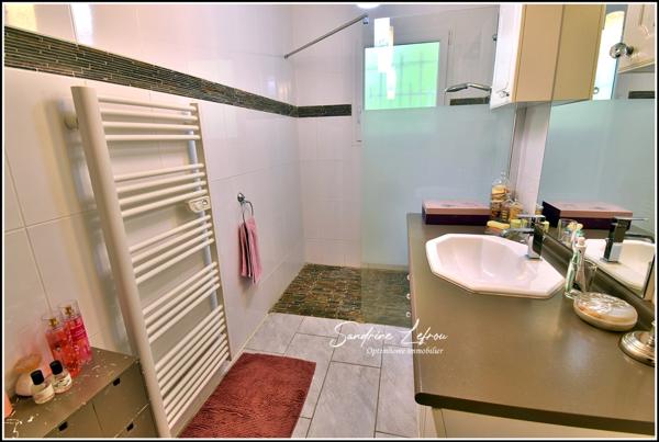 Maison sur sous-sol total - 6 pièces - 4 chambres - 100m2 habitables sur 1225m2 terrain  - DPE D