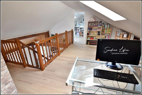 Maison sur sous-sol total - 6 pièces - 4 chambres - 100m2 habitables sur 1225m2 terrain  - DPE D
