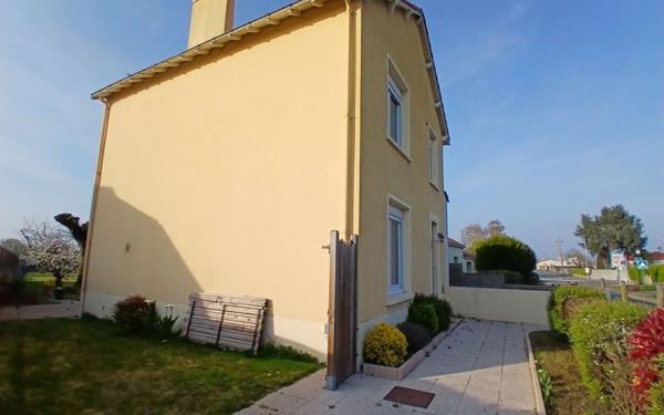 Maison à vendre    6 pièces •  Les Landes-Genusson