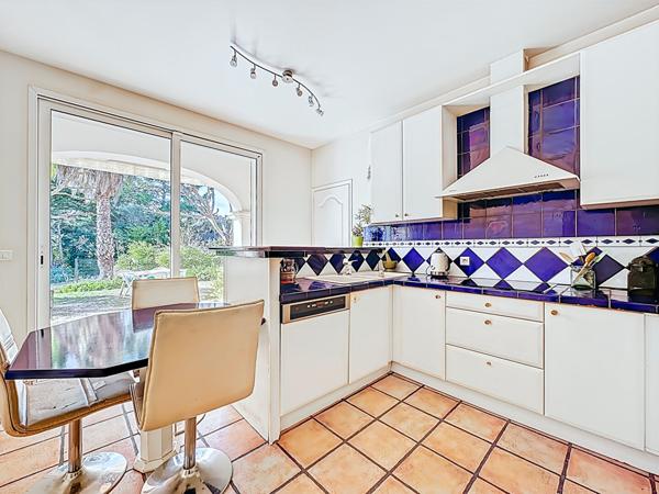 En exclusivité : Maison T4 à vendre à Marseille  13ème - Saint-Mitre calme beaux volumes