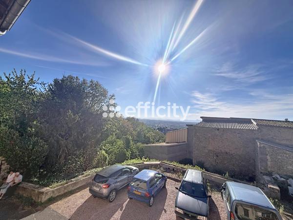 Maison
         7 pièces
        - 146 m² 65 000 € *