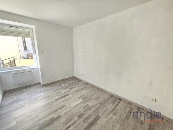 Appartement Audincourt avec terrasse (eau, électricité inclus)