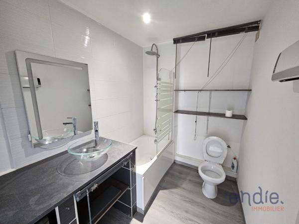 Appartement Audincourt avec terrasse (eau, électricité inclus)