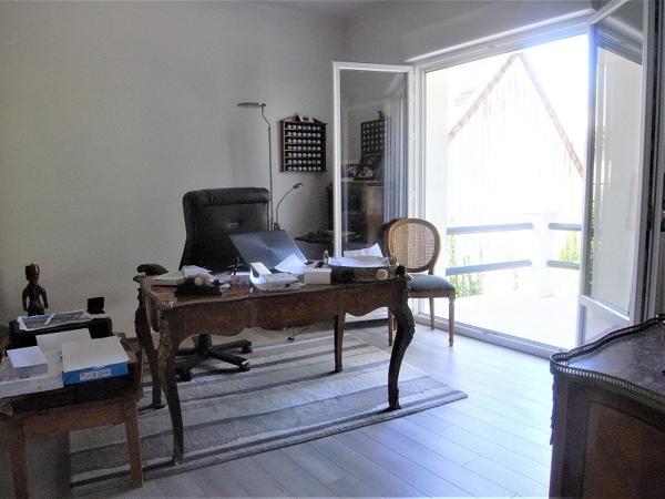 Maison 6 pièces - 225 m²