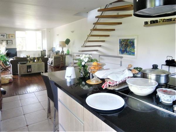 Maison 6 pièces - 225 m²