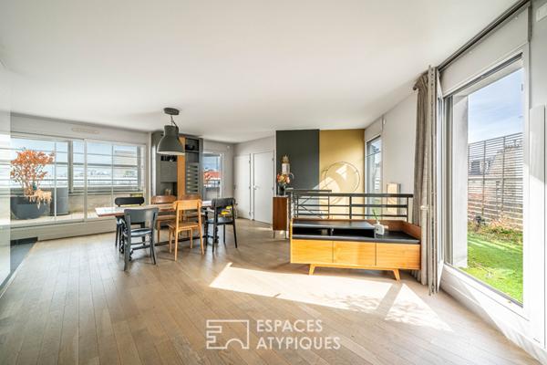 Dernier étage contemporain avec terrasses