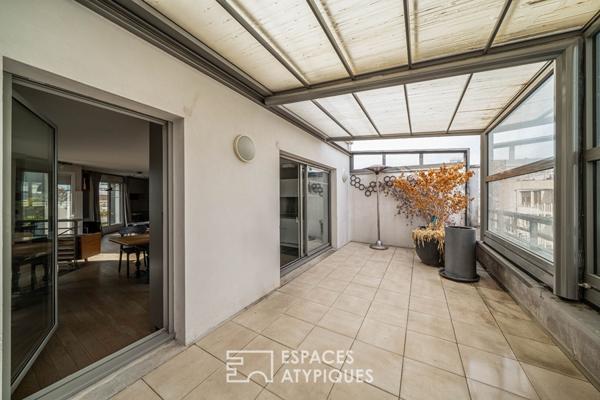 Dernier étage contemporain avec terrasses
