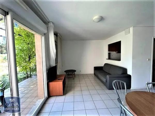 Appartement à louer 3 pièces 67.72m²