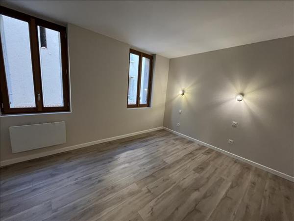 Appartement à louer |  VILLEFRANCHE DE ROUERGUE |  4 pièces | 97 m²