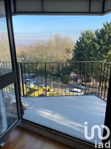 Appartement 5 pièces de 67 m² à Grigny (91350)