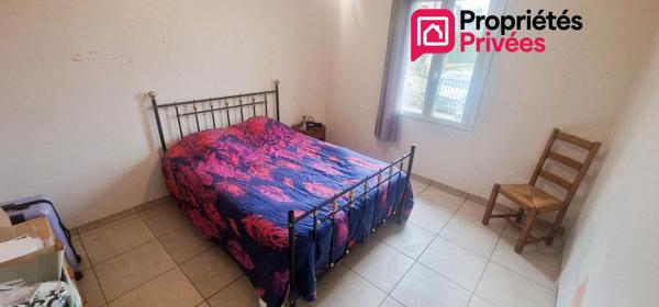 Maison de plain-pied 102 m² - 5 pièces - 4 chambres - dépendances - terrain 1630 m²